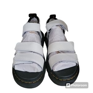 NIB DR MARTENS *Klaire* Sandals Girls White Size 3